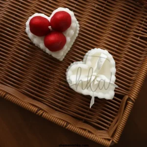 عکس شاخص محصول شمع قلبی ساده در سبد با شمع قلبی توت فرنگی